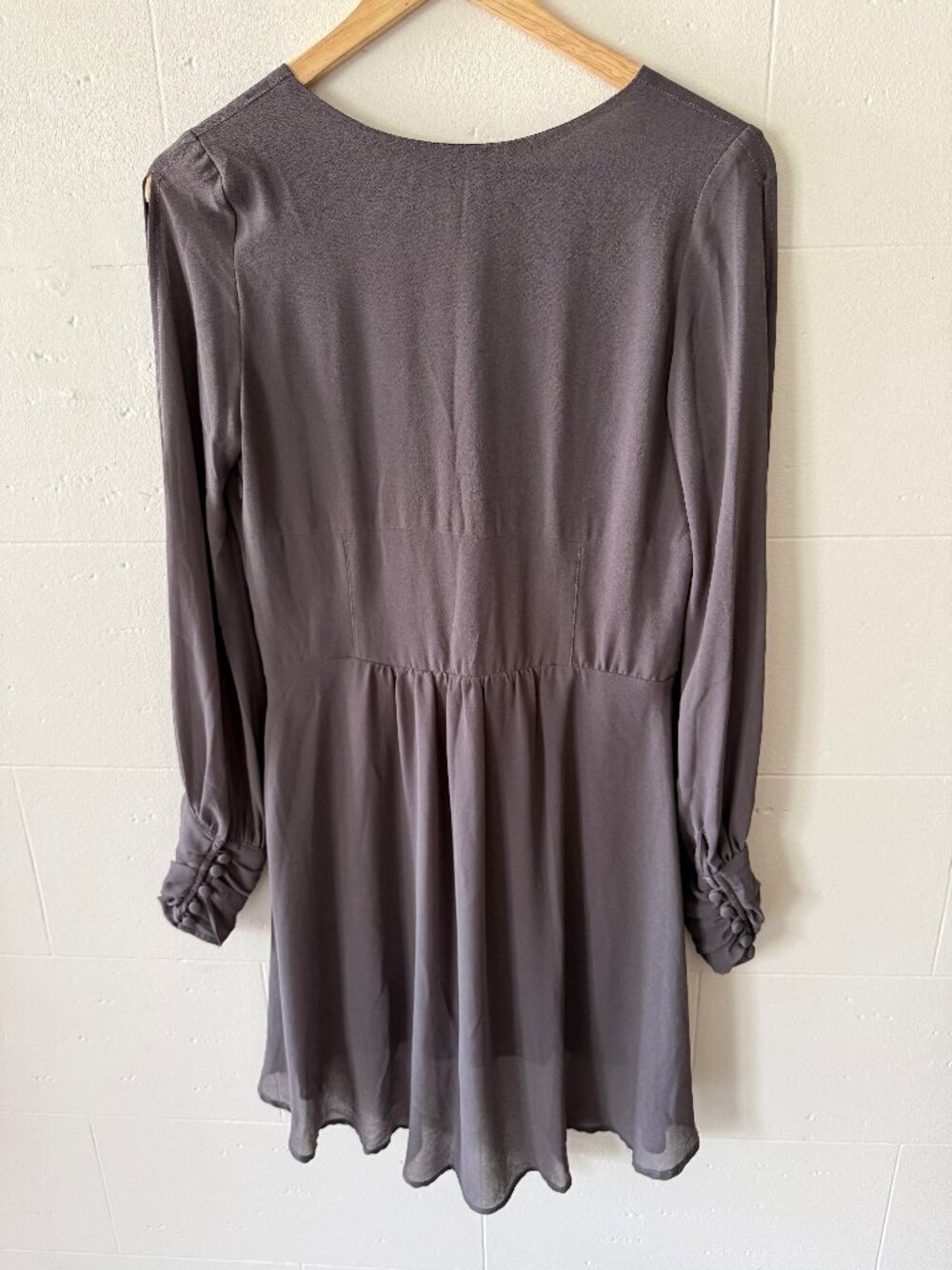 Lands of Eden | Grey Button Front Long Sleeve | Classic Occasion | Small - Picture 10 of 10